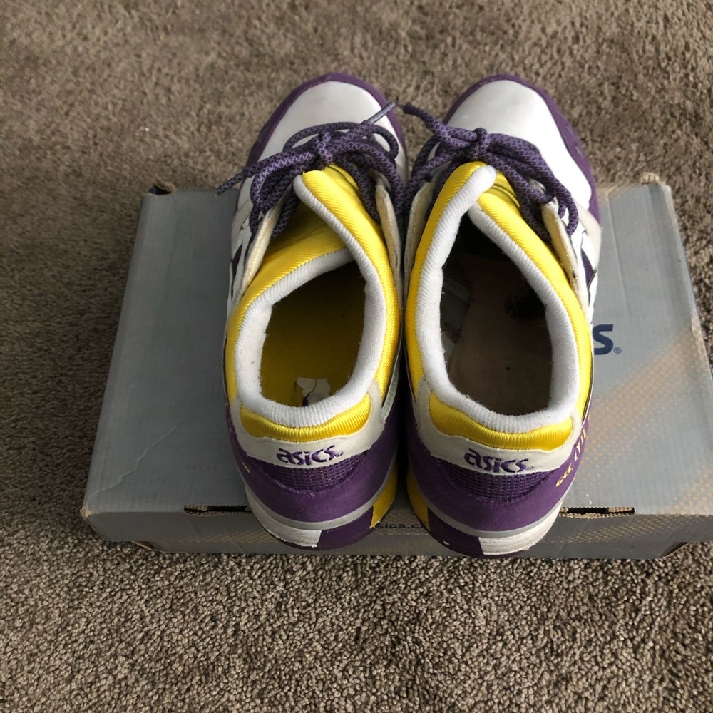 ASICS - Picture 3 of 6